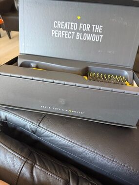 Drybar Yellow and Black Round Brush